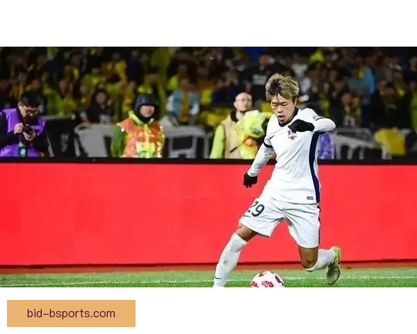 从替补到核心茹子楠在梅州客家坐稳主力右后卫的成长奋斗之路