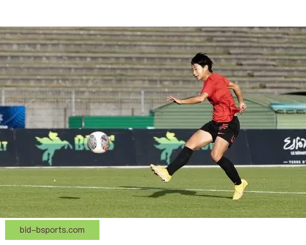 吴澄舒在第戎女足表现积极助力球队进攻引关注