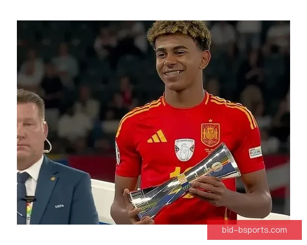 奥地利欧洲杯惊险逆转荷兰斩获小组榜首荣耀