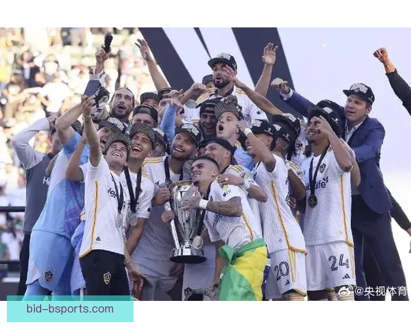 洛杉矶银河签下罗伊斯强力引援誓言冲击总冠军