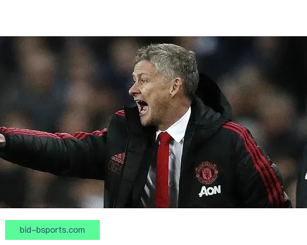 索尔斯克亚接任曼联主教练开启新时代球迷期待重回辉煌